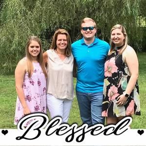 Meet your Posher, Teresa